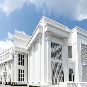Hotel Eden Garden Convention Center